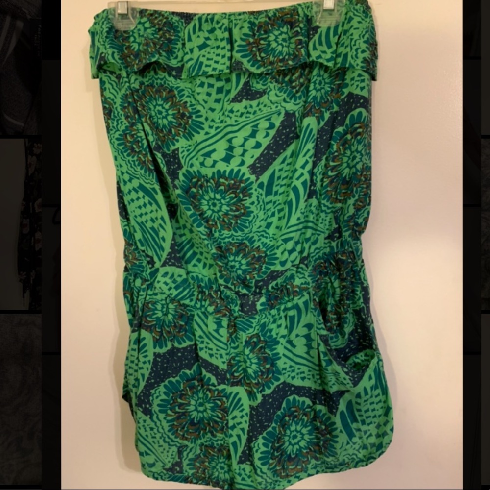 Jessica Simpson Green and navy blue romper